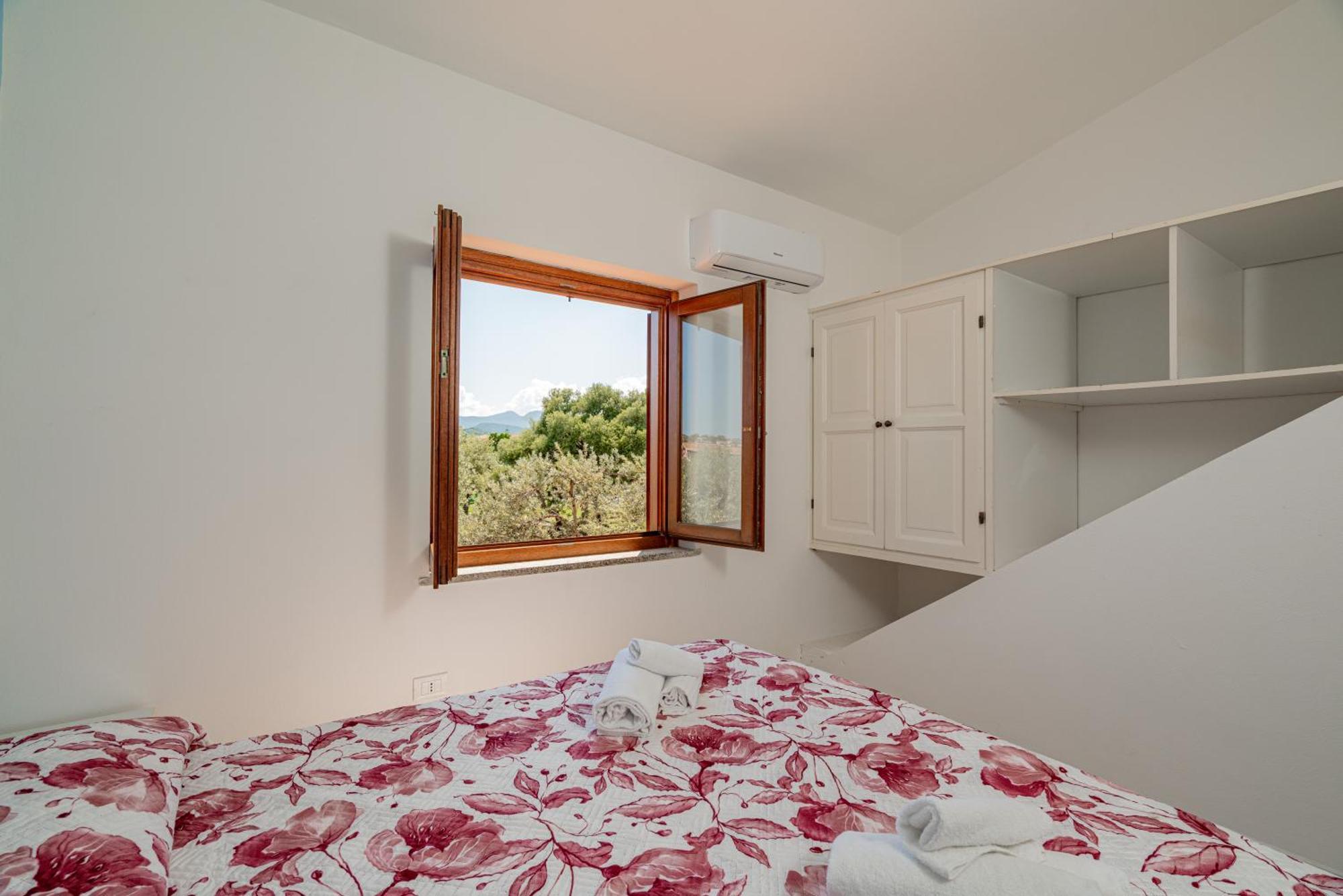 Residence Li Menduli San Teodoro  Exteriör bild